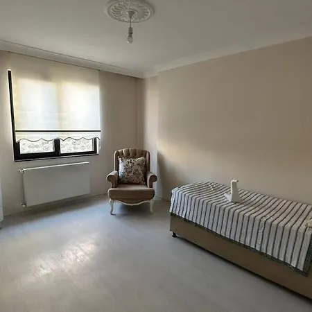Harika Konumda Konforlu 3-1 Daire Apartment